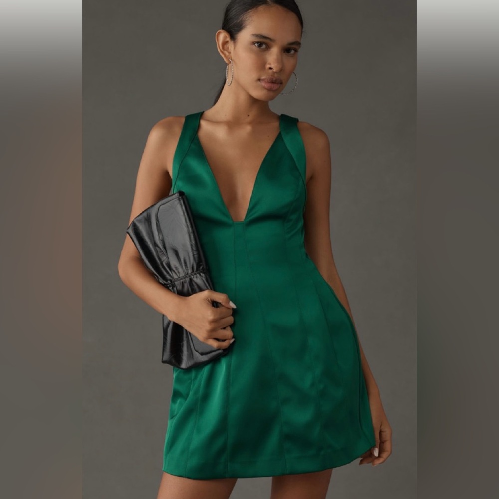 NWT BY ANTHROPOLOGIE SLEEVELESS PLUNGE SATIN MINI DRESS. SIZE 14